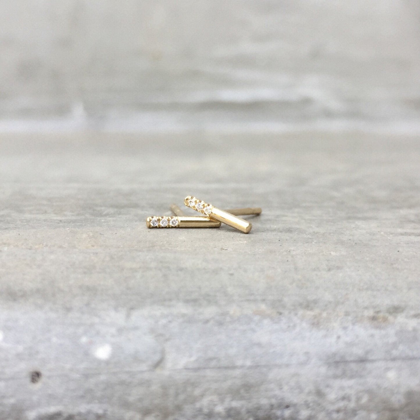 rose gold bar earrings