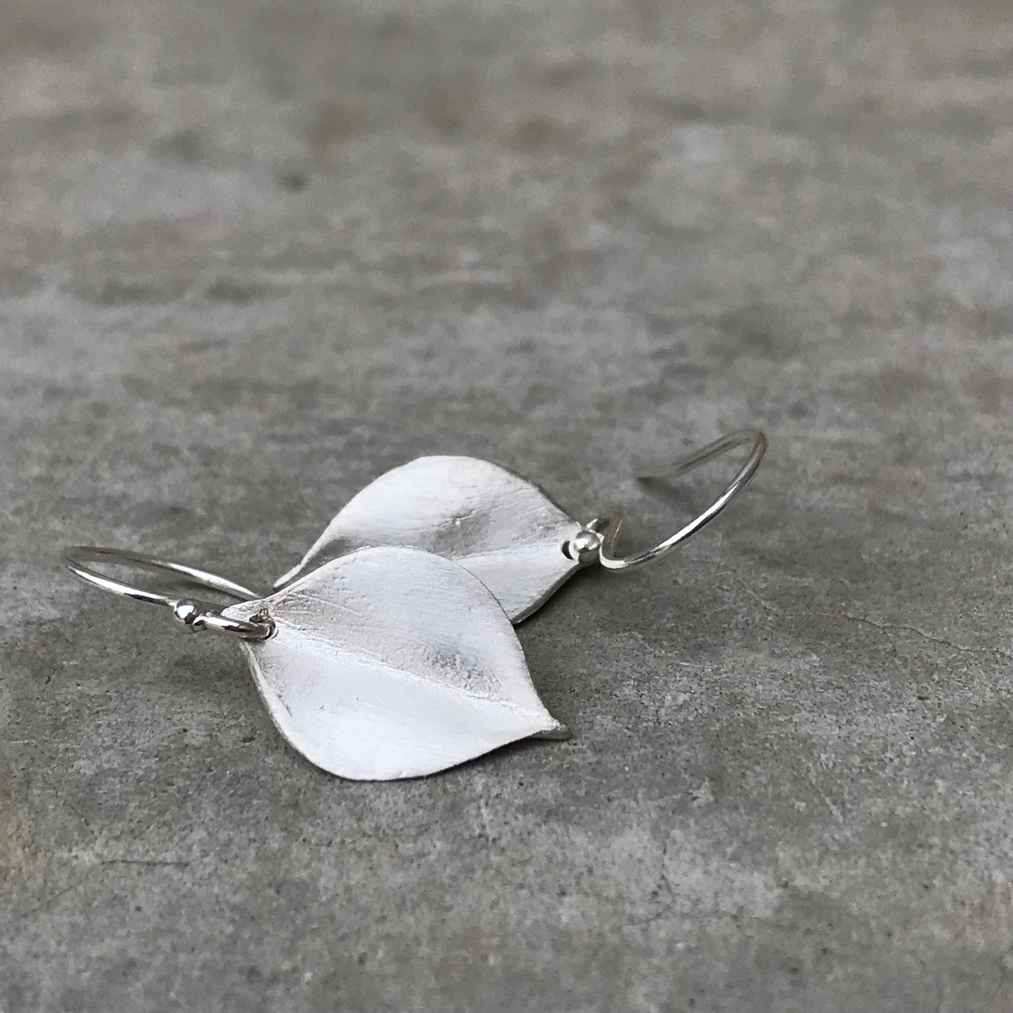 Petite Whisper White Gold Leaf Earrings-earrings-NIXIN-Sterling Silver-NIXIN