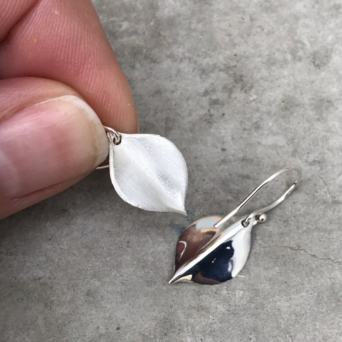 Petite Whisper White Gold Leaf Earrings-earrings-NIXIN-Sterling Silver-NIXIN