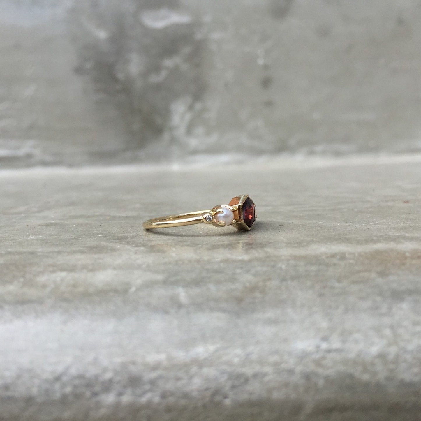 Gatsby Hexagon Garnet and Diamond Ring - 14k Yellow Gold, Size 6.5-ring-NIXIN-14k Rose Gold-6.5-NIXIN