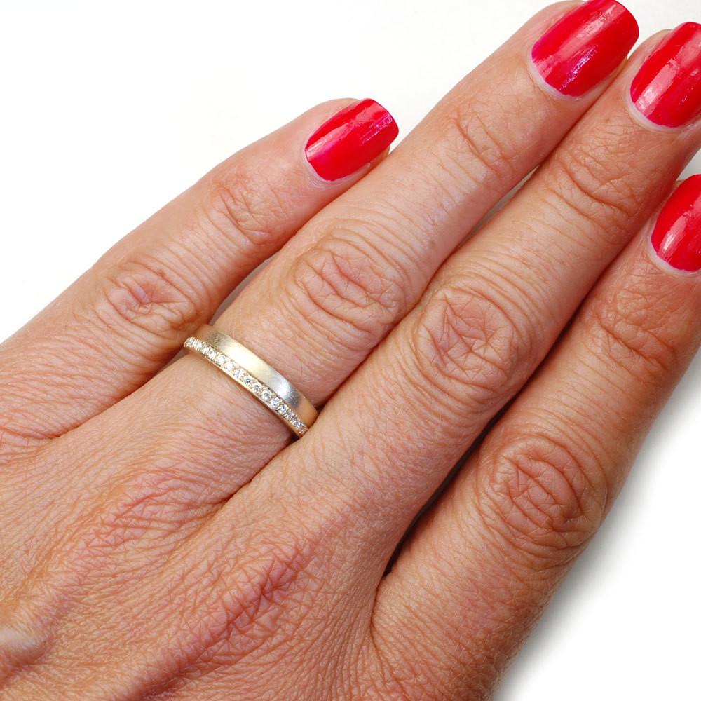 gold diamond band