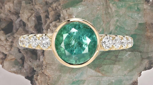 Emerald and Diamond Ring from NIXIN Jewelry