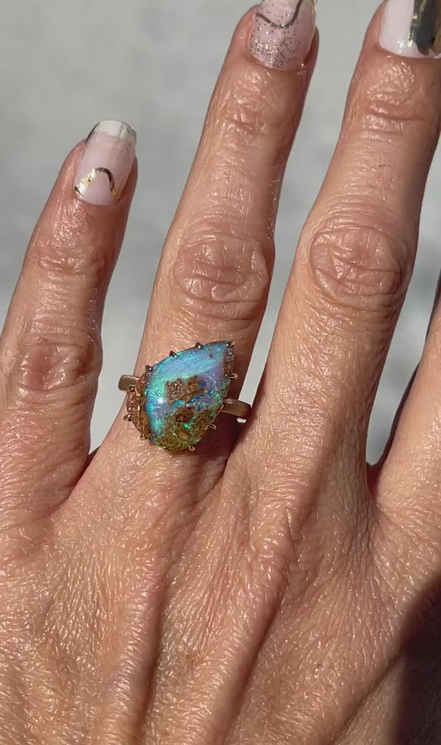 Vintage Australian Lightning Ridge Opal and Solid Gold Ring Size 6.75