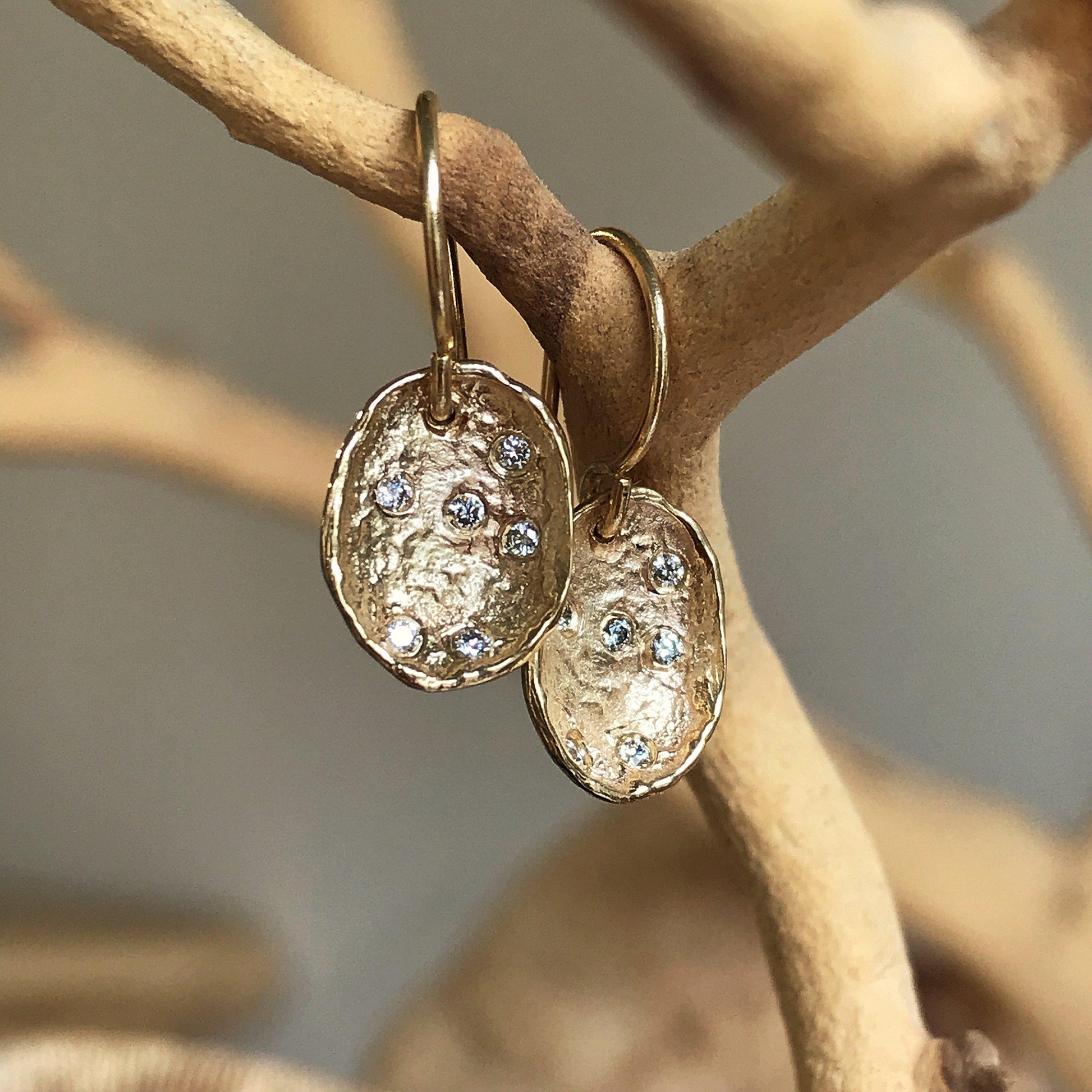 Diamond Pod Gold Earrings-earrings-NIXIN-NIXIN