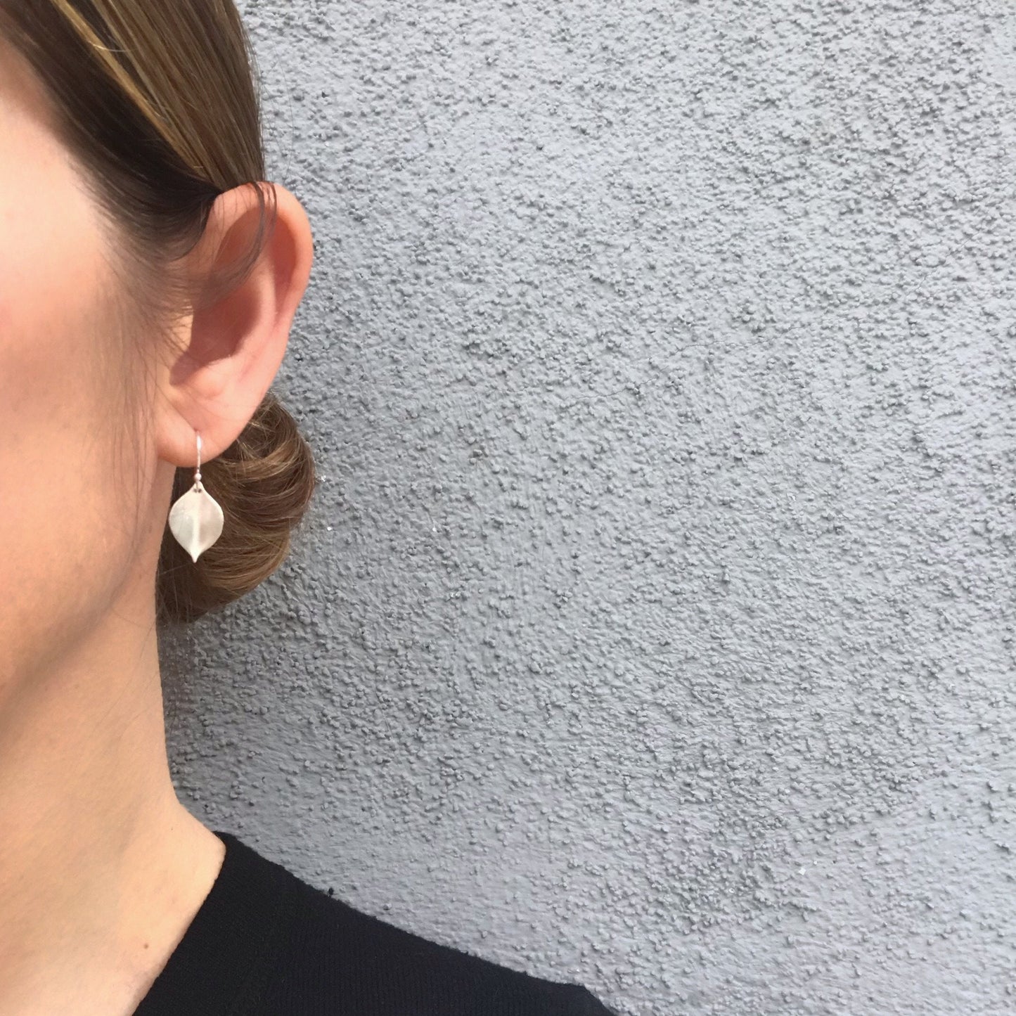 Petite Whisper White Gold Leaf Earrings-earrings-NIXIN-Sterling Silver-NIXIN