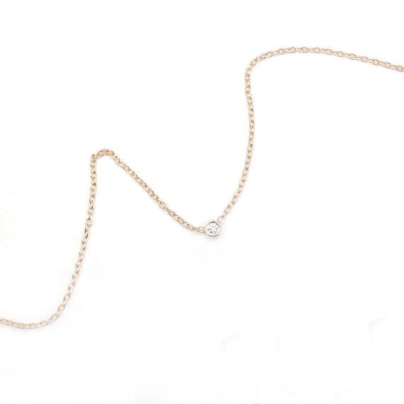 simple gold necklace with diamond